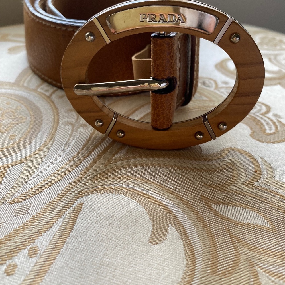 PRADA Brown Leather Belt with Wooden Buckle. Size Small.